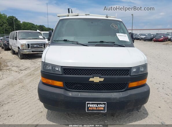 1GCWGAF7XN1165412 2022 CHEVROLET EXPRESS Белый Вид щитка приборов