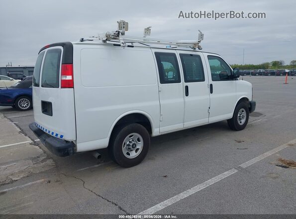 1GCWGAFF3G1235150 2016 CHEVROLET EXPRESS Белый Задняя правая четверть