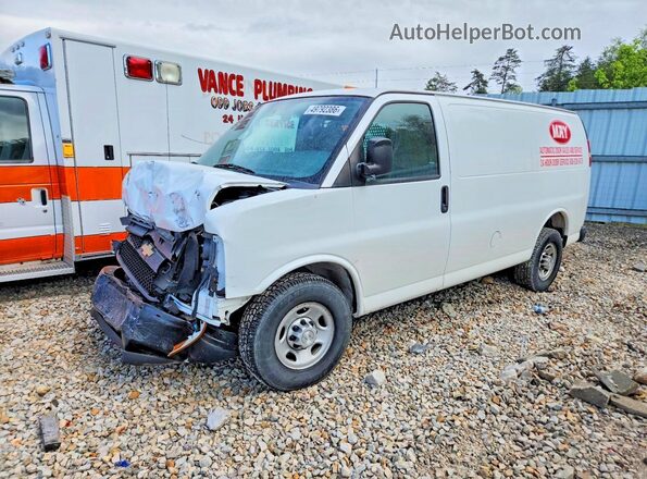 1GCWGAFG3H1112359 2017 CHEVROLET EXPRESS Белый Передняя левая четверть