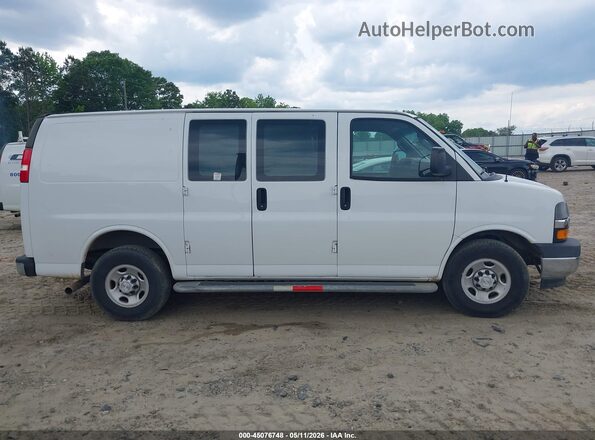 1GCWGAFG5L1230566 2020 CHEVROLET EXPRESS White Սալոնի հետևի տեսք