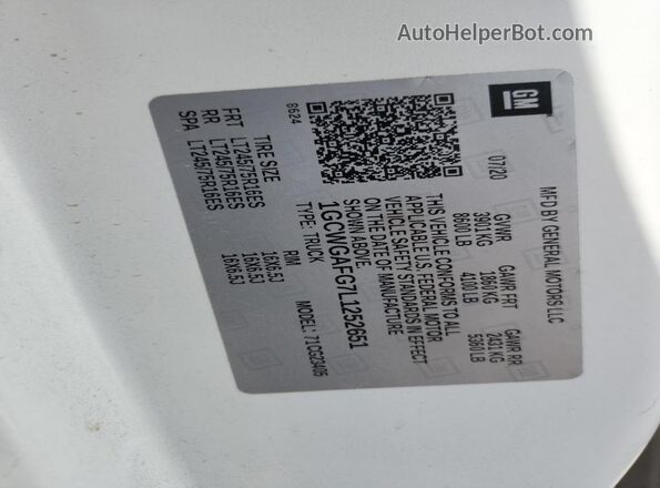 1GCWGAFG7L1252651 2020 CHEVROLET EXPRESS White VIN կոդի պիտակի տեսք