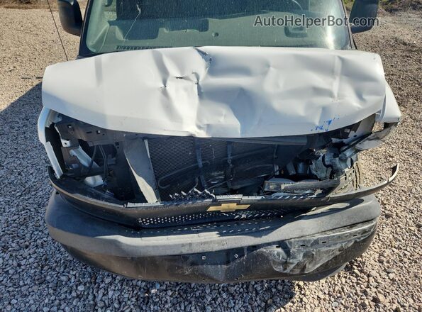 1GCWGAFG7L1252651 2020 CHEVROLET EXPRESS White Շարժիչի բաժամունքի տեսք