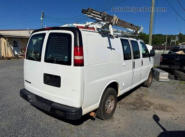 1GCWGAFP0J1185596 2018 CHEVROLET EXPRESS Белый Задняя правая четверть