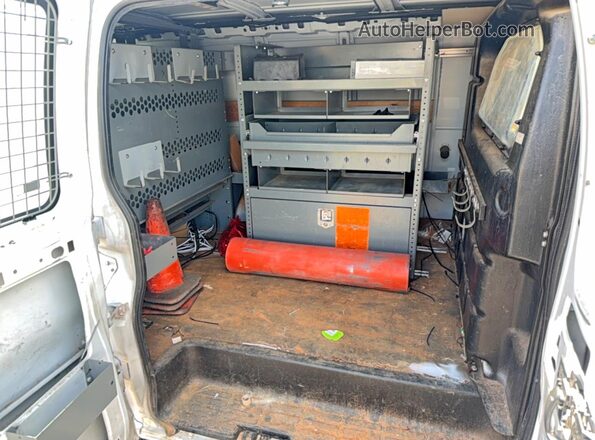 1GCWGAFP0J1185596 2018 CHEVROLET EXPRESS Белый Вид сзади