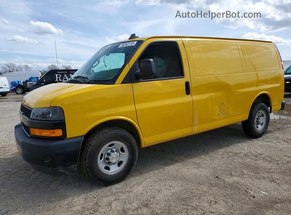 1GCWGAFP0L1156957 2020 CHEVROLET EXPRESS Желтый Передняя левая четверть