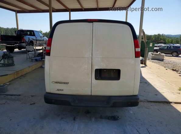1GCWGAFP1N1174631 2022 CHEVROLET EXPRESS Белый Вид сзади