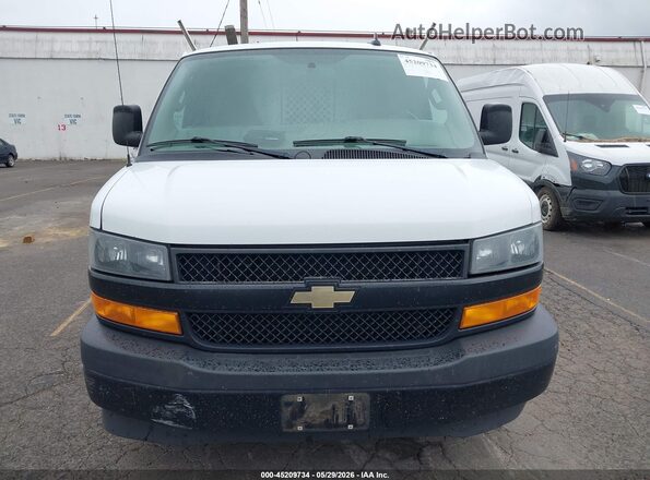 1GCWGAFP3J1339248 2018 CHEVROLET EXPRESS Белый Вид щитка приборов