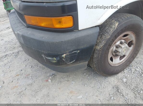1GCWGAFP5L1277466 2020 CHEVROLET EXPRESS Белый Вид спереди
