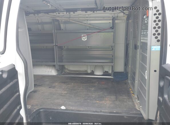 1GCWGAFP8P1156436 2023 CHEVROLET EXPRESS White Vista de la etiqueta del VIN