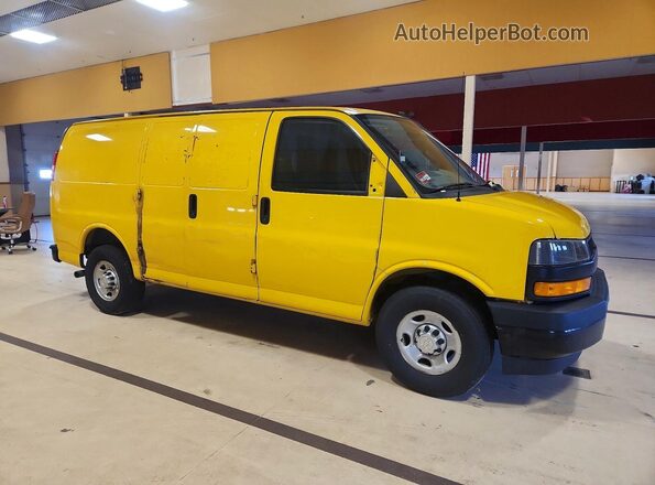 1GCWGAFP9K1338946 2019 CHEVROLET EXPRESS Желтый Передняя правая четверть