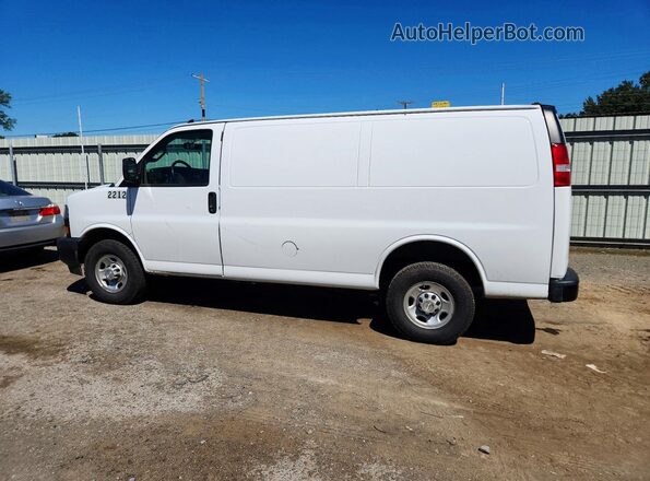1GCWGAFP9N1180791 2022 CHEVROLET EXPRESS Белый Задняя левая четверть
