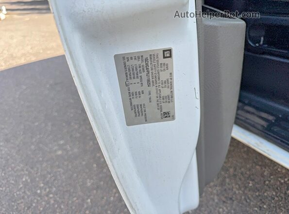 1GCWGAFPXJ1186254 2018 CHEVROLET EXPRESS White Widok tylnych siedzeń