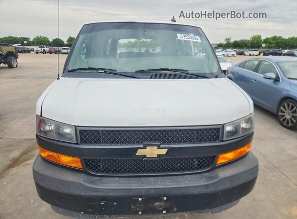 1GCWGAFPXK1333805 2019 CHEVROLET EXPRESS Белый Вид спереди