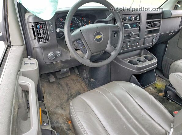 1GCWGAFPXR1217207 2024 CHEVROLET EXPRESS White Widok deski rozdzielczej