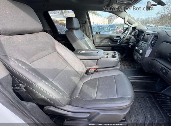 1GD28LE79MF241644 2021 GMC SIERRA White Front interior view