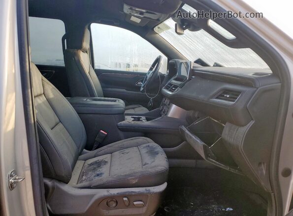 1GNSCCKD6PR327291 2023 CHEVROLET SUBURBAN Бежевый Вид салона спереди
