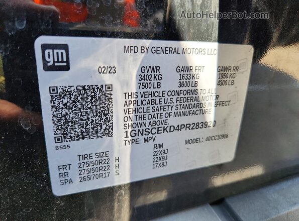 1GNSCEKD4PR283920 2023 CHEVROLET SUBURBAN Black Widok naklejki z numerem VIN