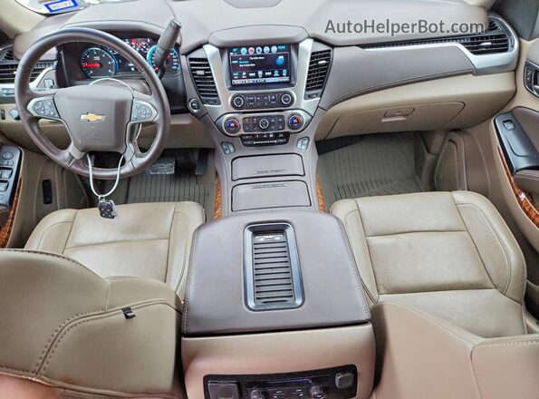 1GNSCJKJ3LR206870 2020 CHEVROLET SUBURBAN Gray Widok deski rozdzielczej