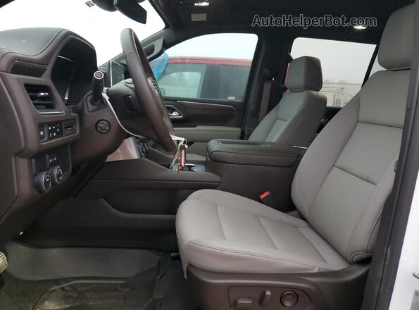 1GNSCNKDXRR277882 2024 CHEVROLET TAHOE White წინა სალონის ხედი