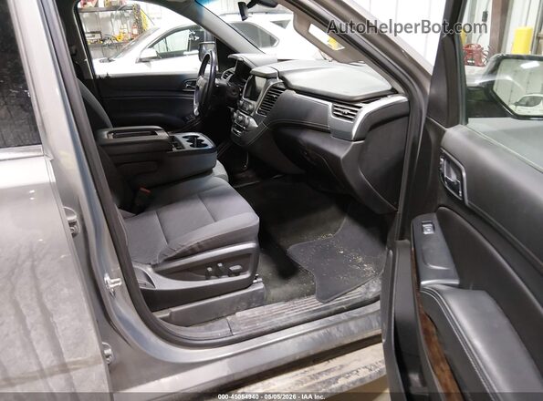 1GNSKAEC4JR140021 2018 CHEVROLET TAHOE Серый Вид салона спереди