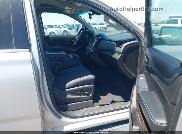 1GNSKAEC8JR346992 2018 CHEVROLET TAHOE Серый Вид салона спереди