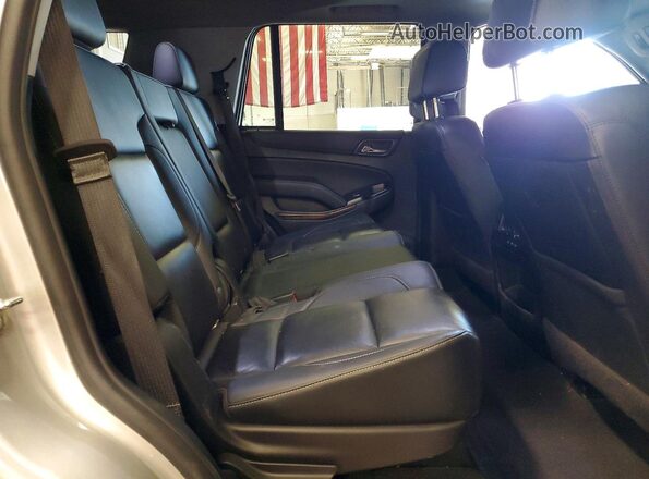 1GNSKBKC0LR259312 2020 CHEVROLET TAHOE Silver Вид задньої частини салону