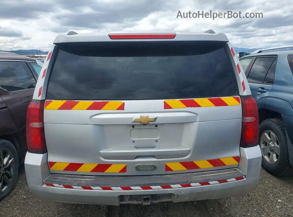 1GNSKHKC8JR236330 2018 CHEVROLET SUBURBAN Серебряный Вид сзади