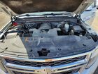 2018 Chevrolet Suburban K1500 Lt Серебряный vin: 1GNSKHKC8JR236330