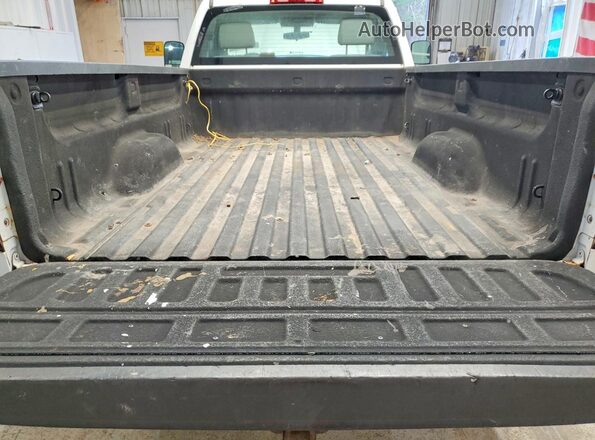 1GT02REG3GZ176406 2016 GMC SIERRA Белый Вид задних сидений