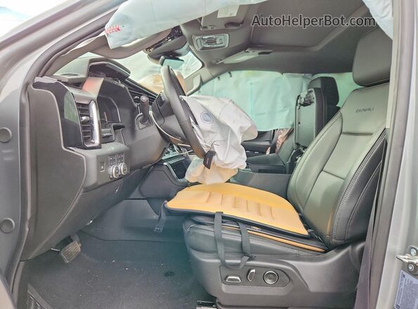 1GT4UREY6SF110415 2025 GMC SIERRA Серый Вид салона спереди