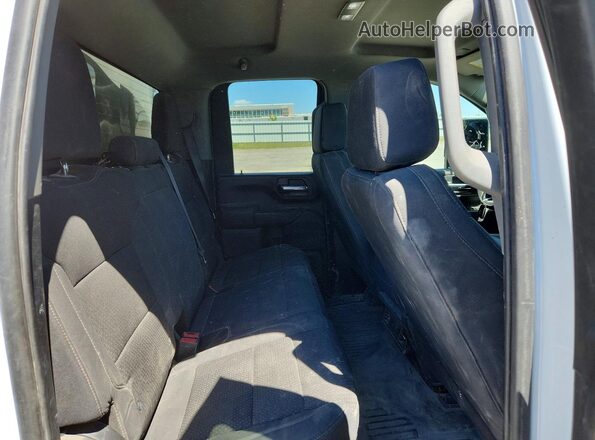 1GT59SE72RF380336 2024 GMC SIERRA White Vista de los asientos traseros
