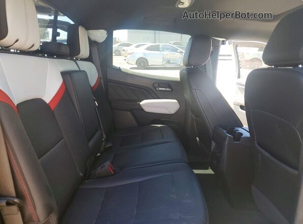 1GTP6EEK9P1265475 2023 GMC CANYON Yellow Սալոնի հետևի տեսք