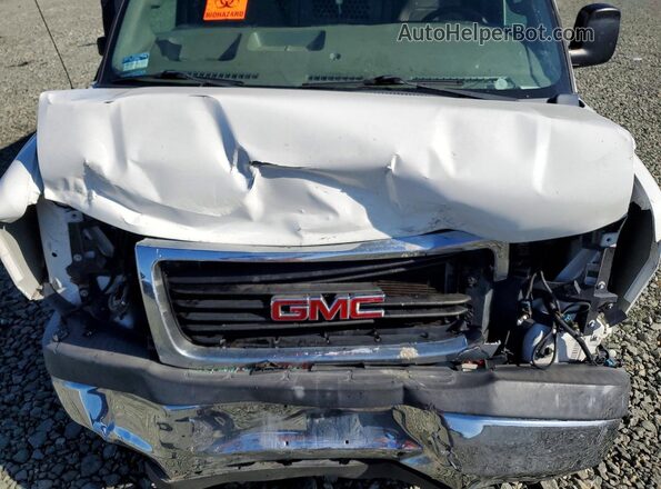 1GTW7AFF4G1903473 2016 GMC SAVANA White Вид підкапотного простору