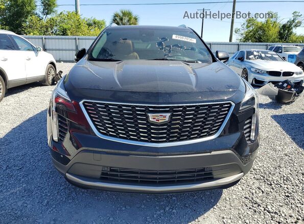 1GYFZCR48LF137125 2020 CADILLAC XT4 Black Widok z przodu