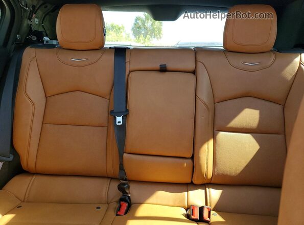1GYFZCR48LF137125 2020 CADILLAC XT4 Black Widok tylnych siedzeń