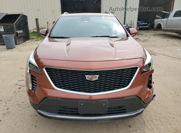 1GYFZDR40KF227728 2019 CADILLAC XT4 Orange Widok z przodu