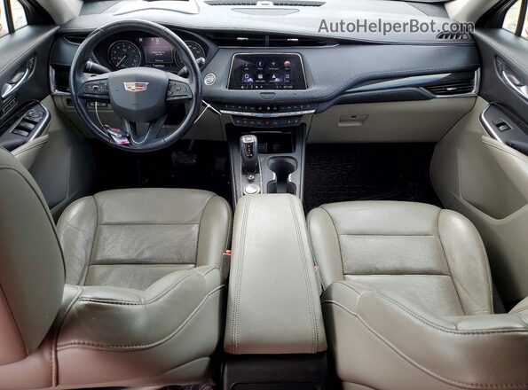 1GYFZDR41KF176434 2019 CADILLAC XT4 Burgundy Vista del salpicadero