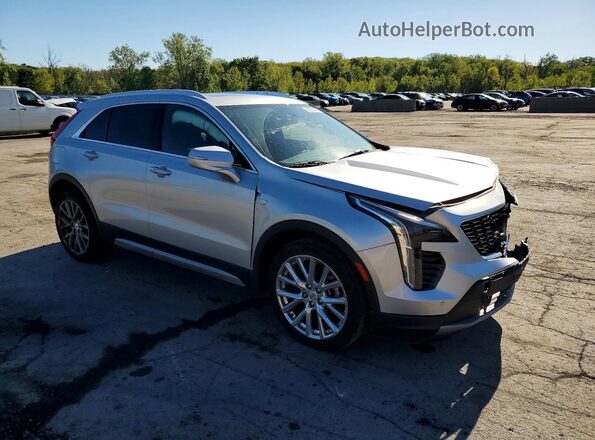 1GYFZDR44KF120004 2019 CADILLAC XT4 Silver Przód prawy
