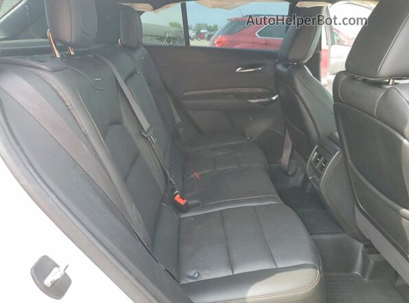 1GYFZER46LF054479 2020 CADILLAC XT4 White Widok tylnych siedzeń