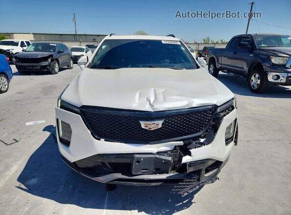 1GYFZER46RF167471 2024 CADILLAC XT4 Белый Вид спереди