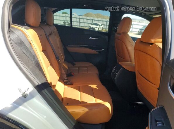 1GYFZFR43RF181172 2024 CADILLAC XT4 Белый Вид задних сидений