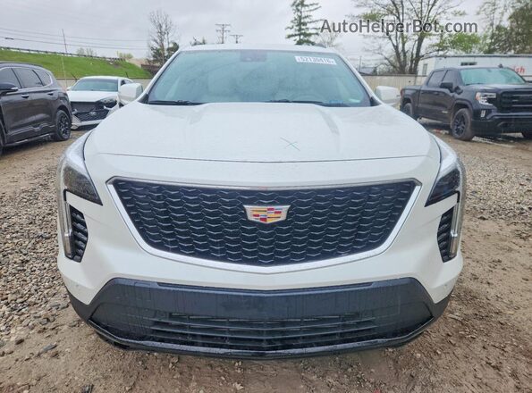 1GYFZFR46PF193345 2023 CADILLAC XT4 Белый Вид спереди