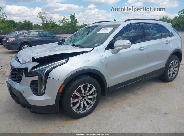 1GYFZFR4XMF054086 2021 CADILLAC XT4 Серебряный Передняя левая четверть