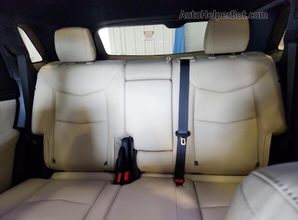 1GYKNARS2KZ213934 2019 CADILLAC XT5 Silver Widok tylnych siedzeń