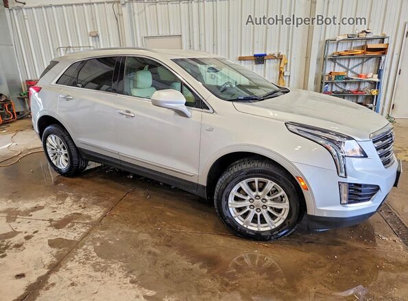 1GYKNARS2KZ213934 2019 CADILLAC XT5 Silver Przód prawy