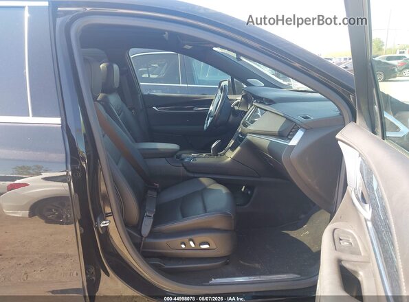 1GYKNDR4XRZ706032 2024 CADILLAC XT5 Черный Вид салона спереди