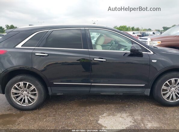 1GYKNERS5JZ215909 2018 CADILLAC XT5 Черный Вид задней части салона