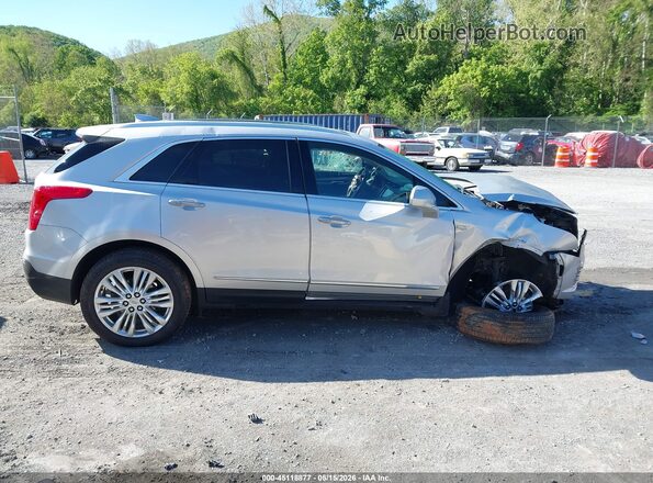1GYKNFRS3JZ231483 2018 CADILLAC XT5 Серебряный Вид щитка приборов