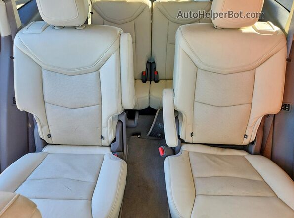 1GYKPCRS8LZ201956 2020 CADILLAC XT6 Черный Вид задних сидений