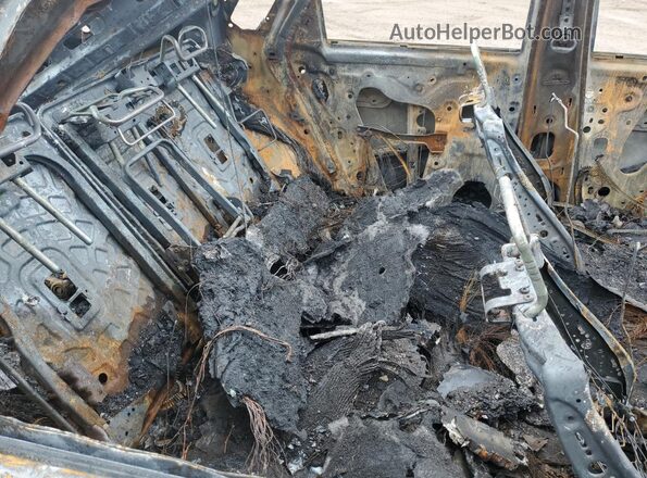 1GYKPPRL8RZ142531 2024 CADILLAC OTHER Burn უკანა სალონის ხედი